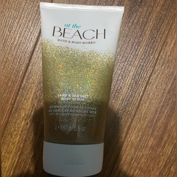 Bath and Body Works - Picture 1 of 2